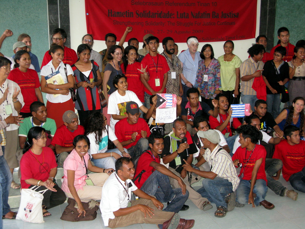 Participants in Grupo Solidaridade conference in Dili, 2009.